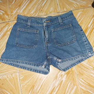 (Category: ) located in . Submitted by prelovedbysnc (Listing ID 1108555880, Image 1). Description: .