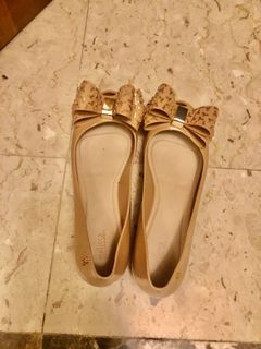 (Category: ) located in . Submitted by iheartauthenticonly (Listing ID 1108648466, Image 1). Description: .