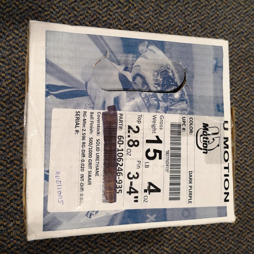 New Brunswick UMotion 15lb Urethane Bowling Ball (RP 250), Sports