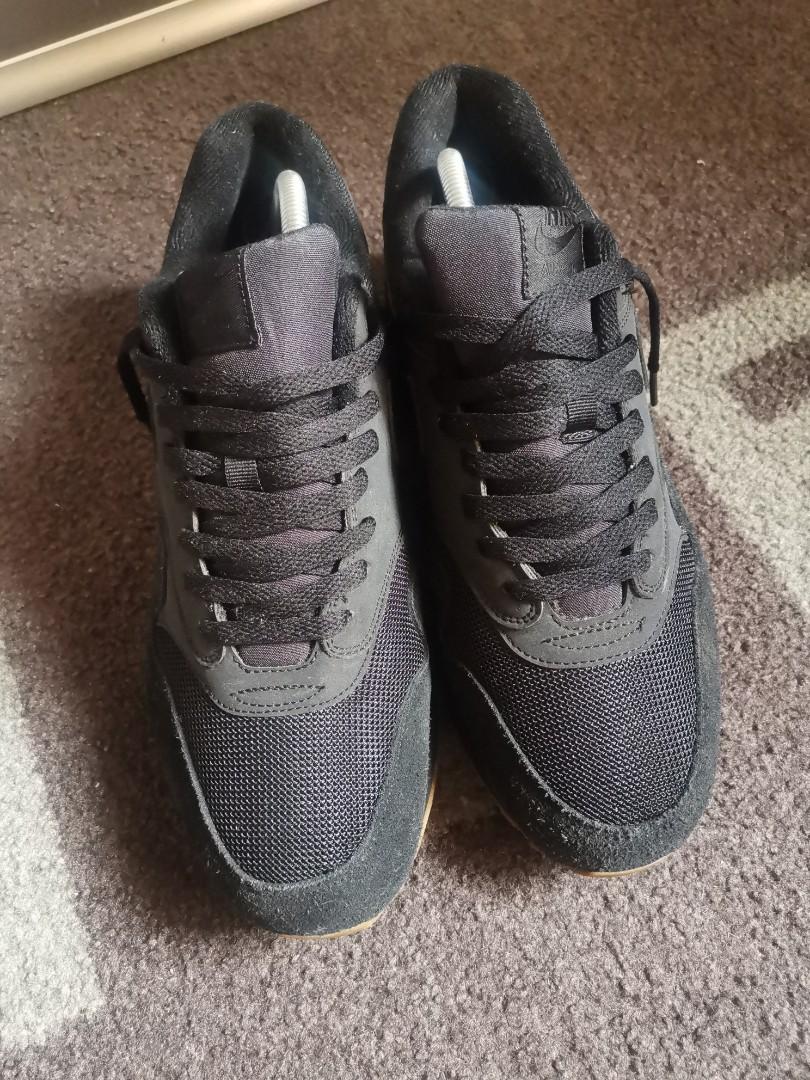 Nike air max black gum sole new arrivals