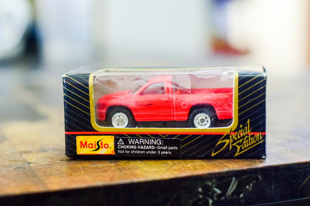 NOS Maisto Dodge Dakota Sport Hobbies Toys Collectibles