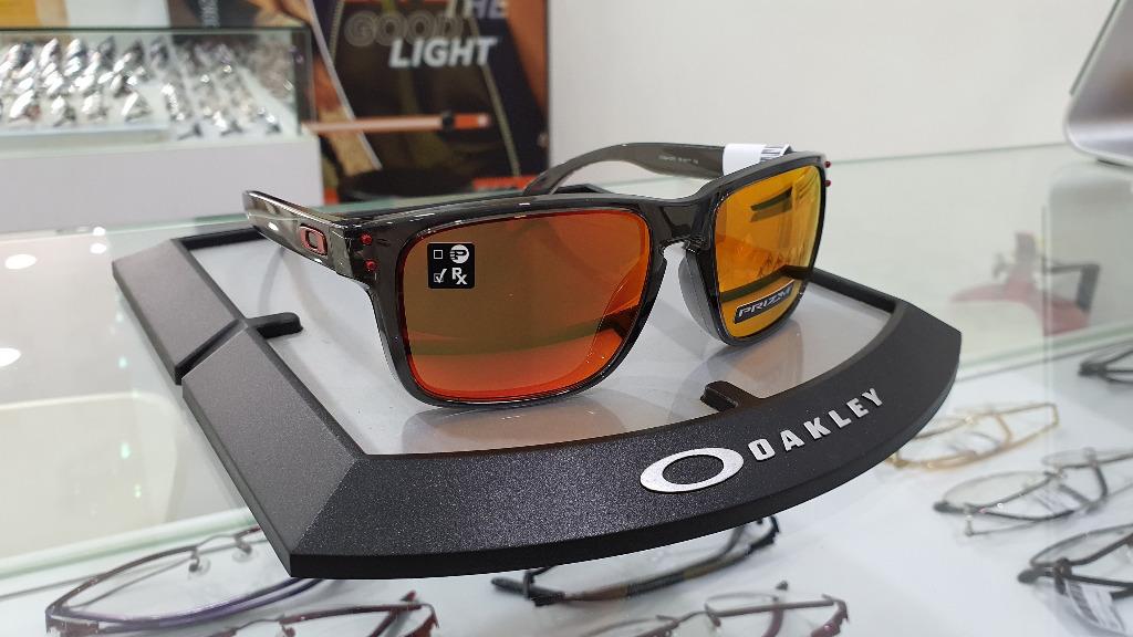 ORIGINAL Oakley HOLBROOK Grey Smoke Prizm Ruby OO9244 Men s