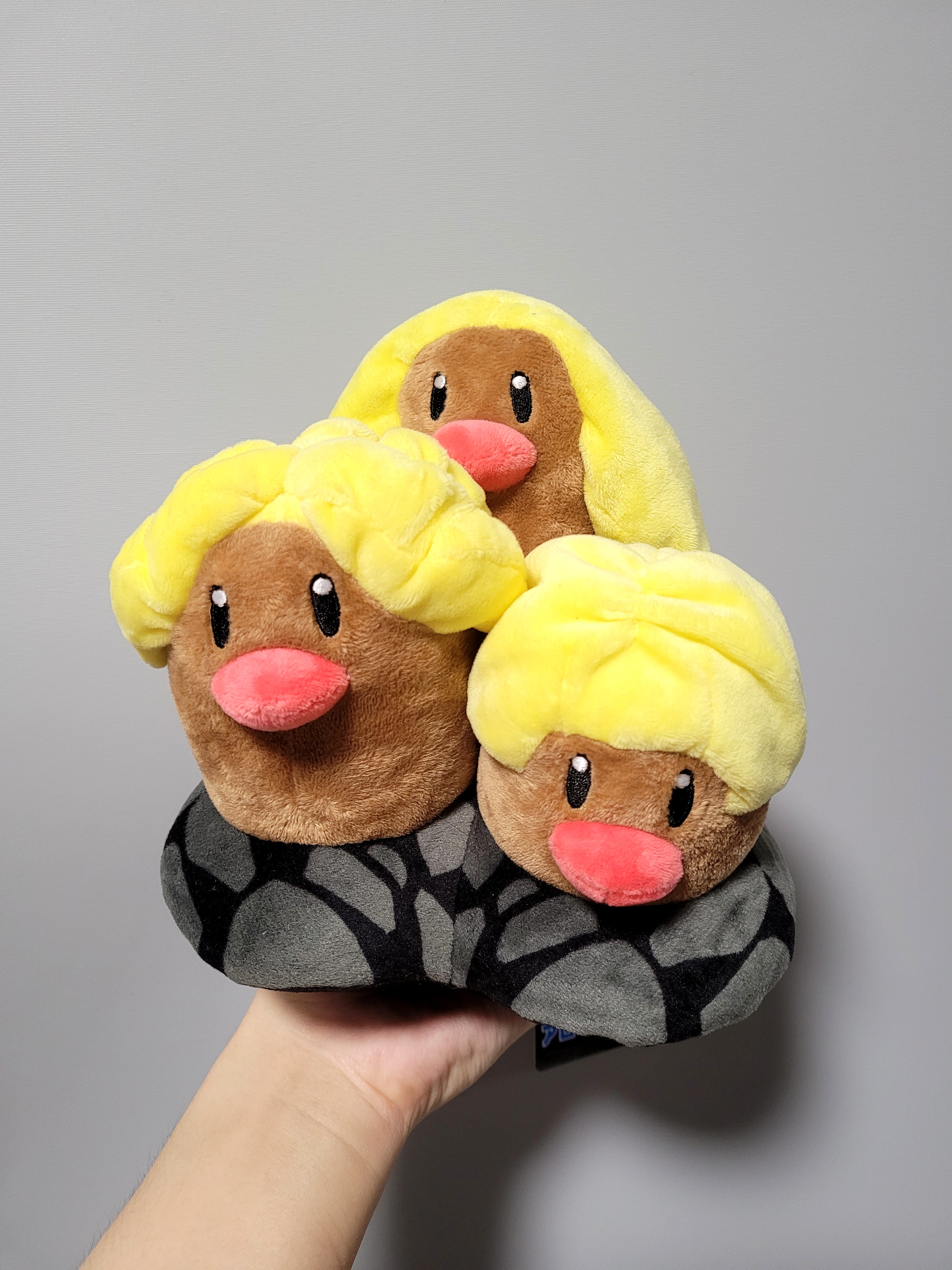 Alolan best sale dugtrio plush