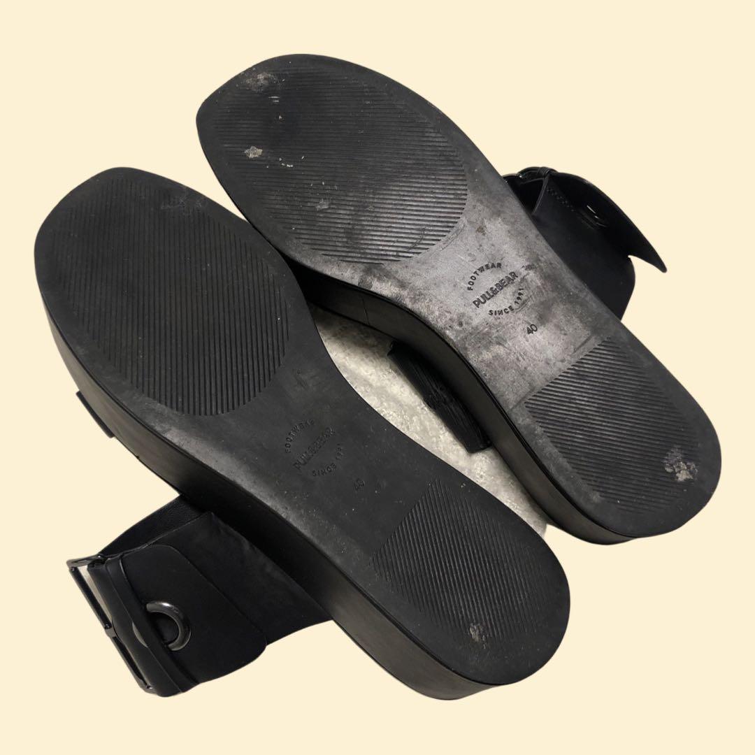 Pull and discount bear black sandals