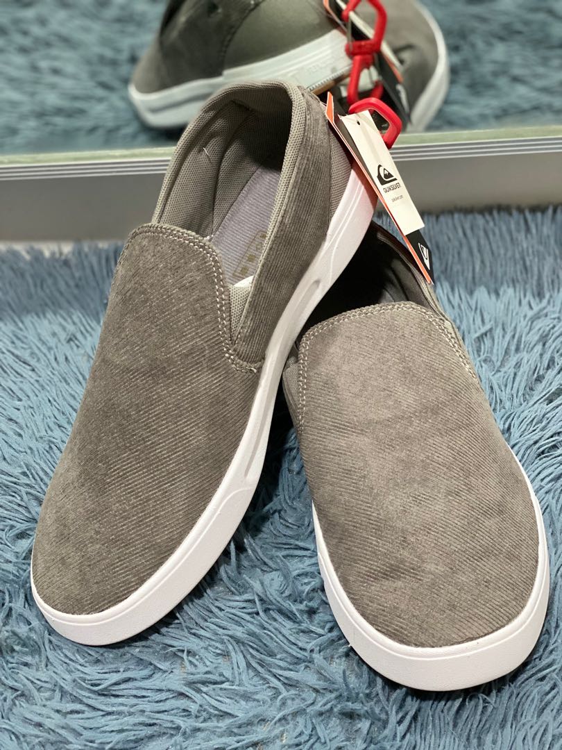 quiksilver slip on shoes