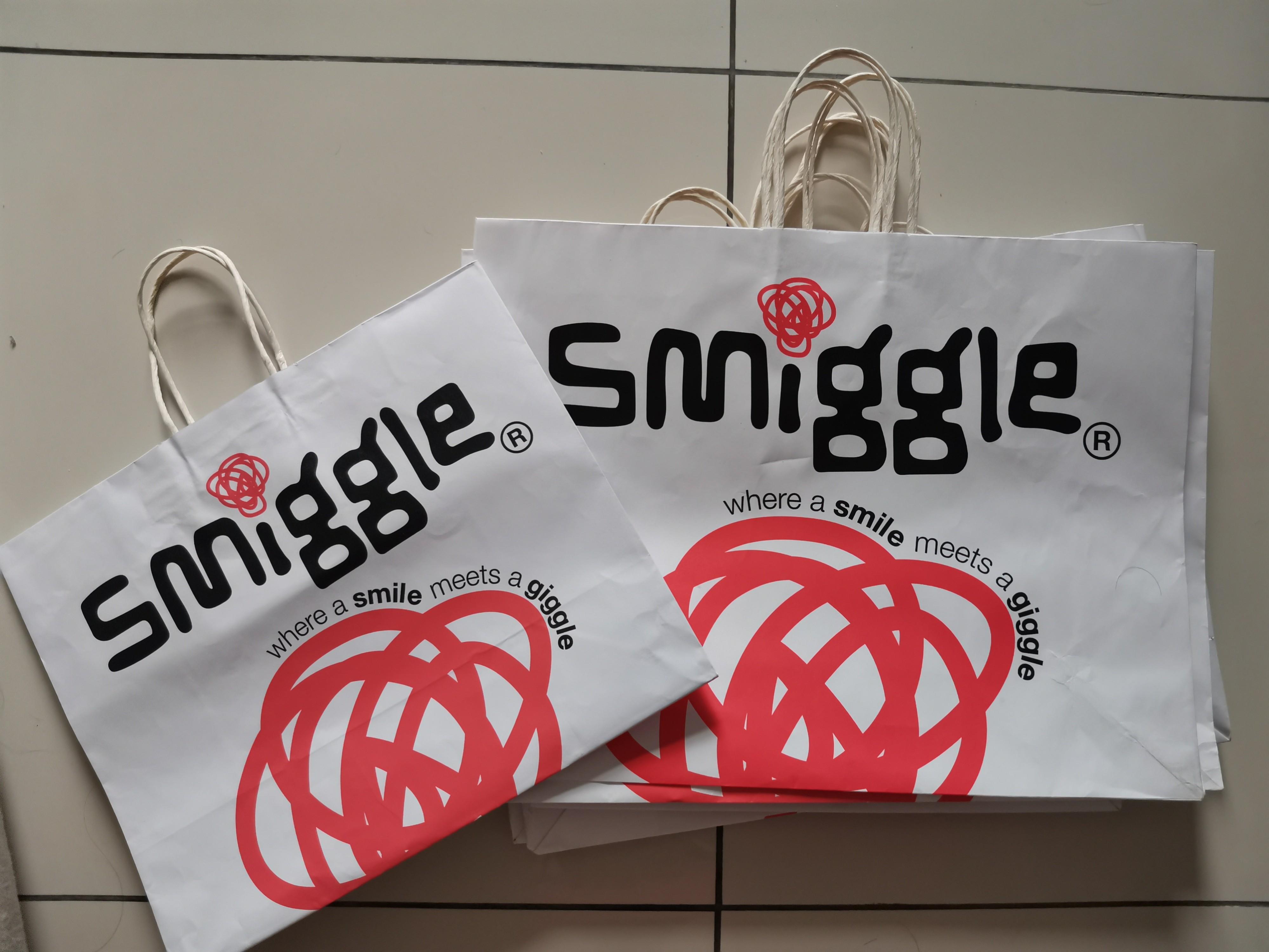 Smiggle paper bag outlet