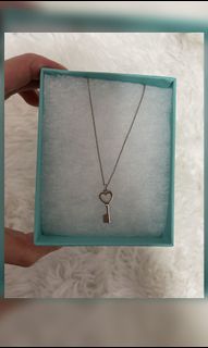 (Category: ) located in . Submitted by hellobeauty123 (Listing ID 1107783046, Image 1). Description: .