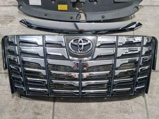 Toyota Alphard Front Grille Used Original Good as Bnew