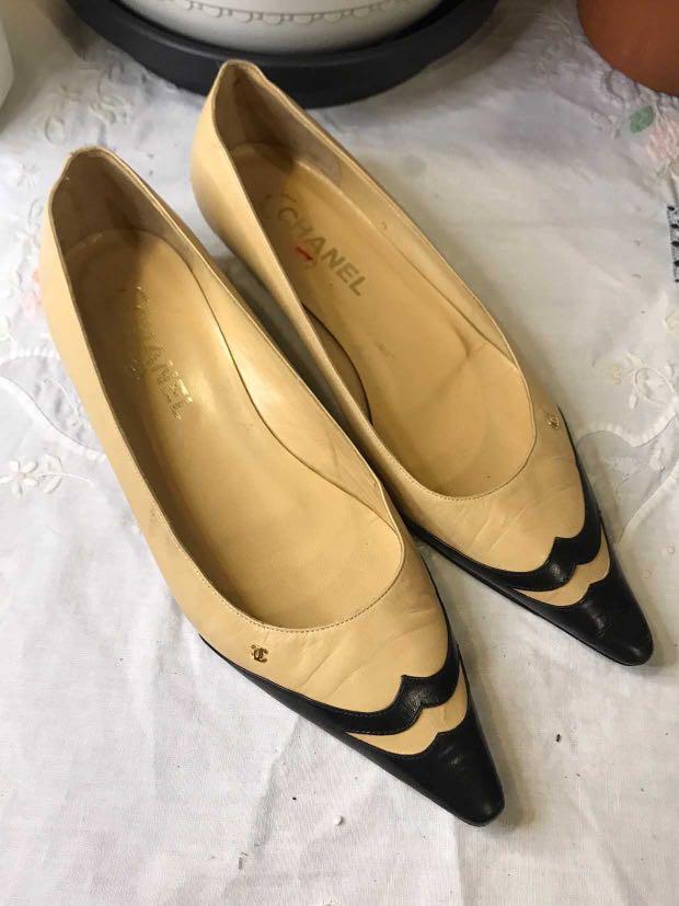Vintage chanel flats discount