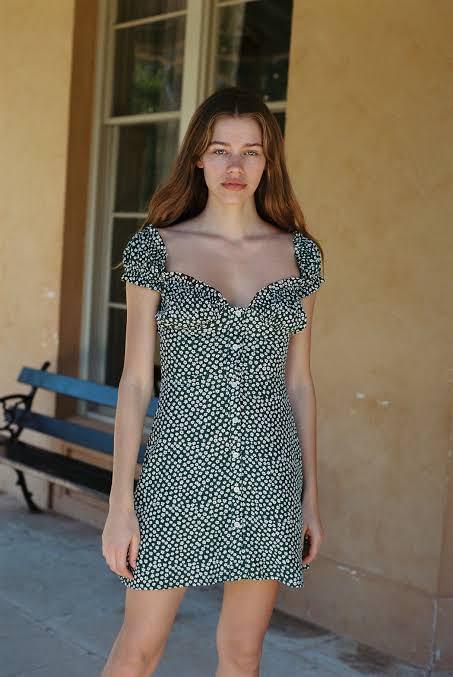 With jean isabelle hotsell dress daisy lemon