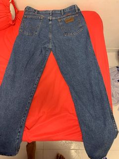 (Category: ) located in . Submitted by tin.tun_388 (Listing ID 1108576466, Image 1). Description: .