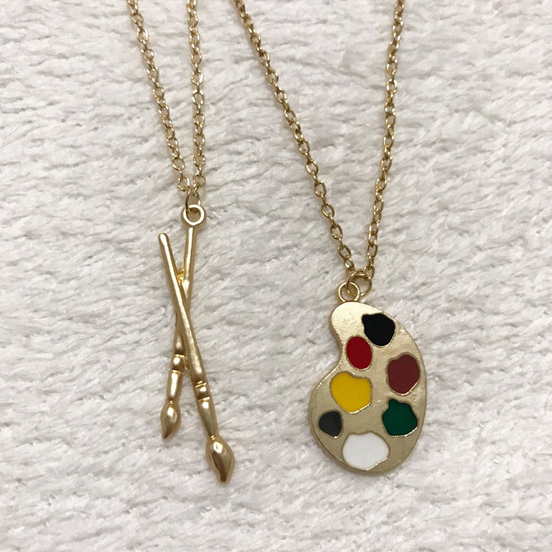 2pcs palette & paint brush necklace, Women's Fashion, Jewelry