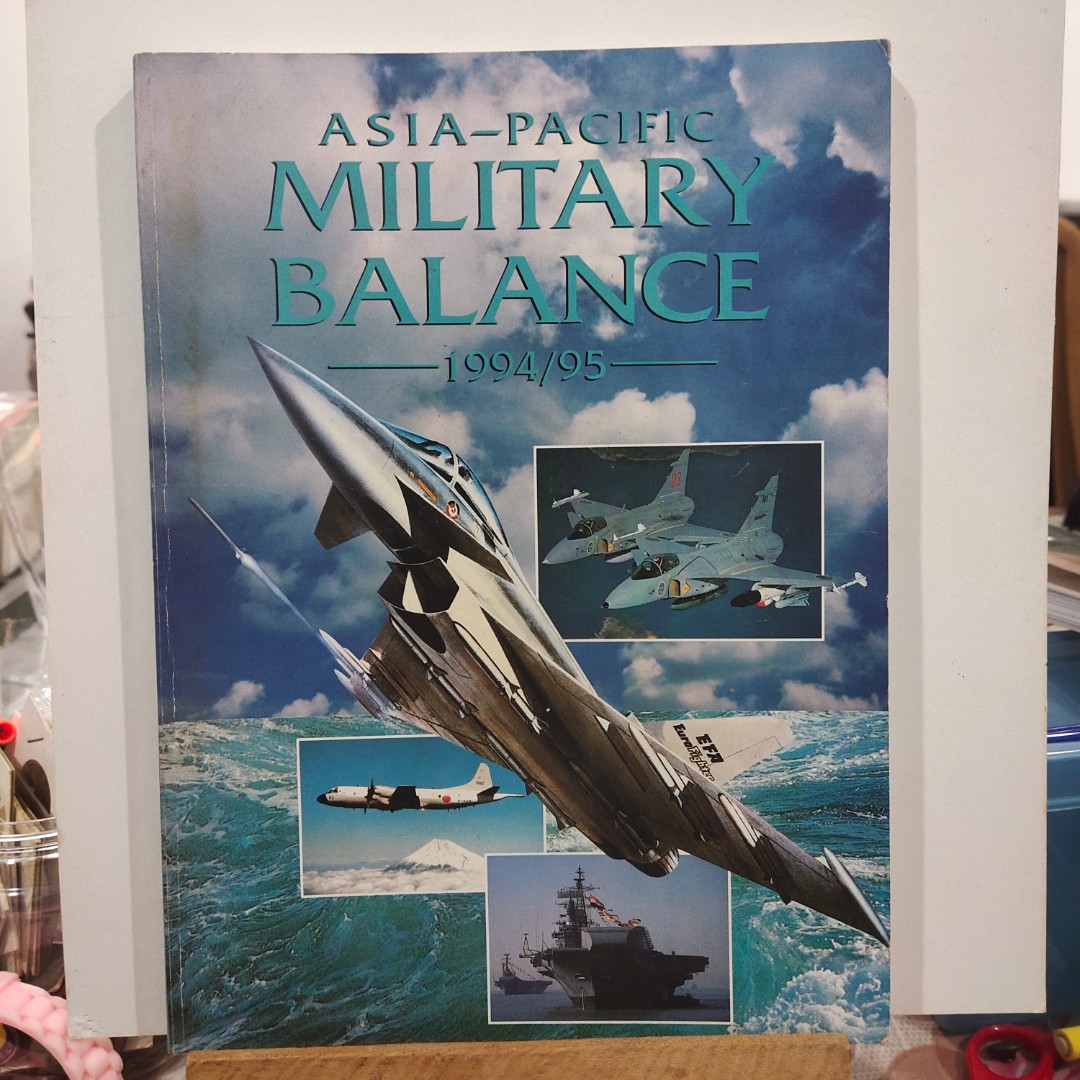 #18,　Asia-Pacific　1994/1995　Books　Militaty　Hobbies　on　Magazines,　Balance　Storybooks　Toys,　Carousell