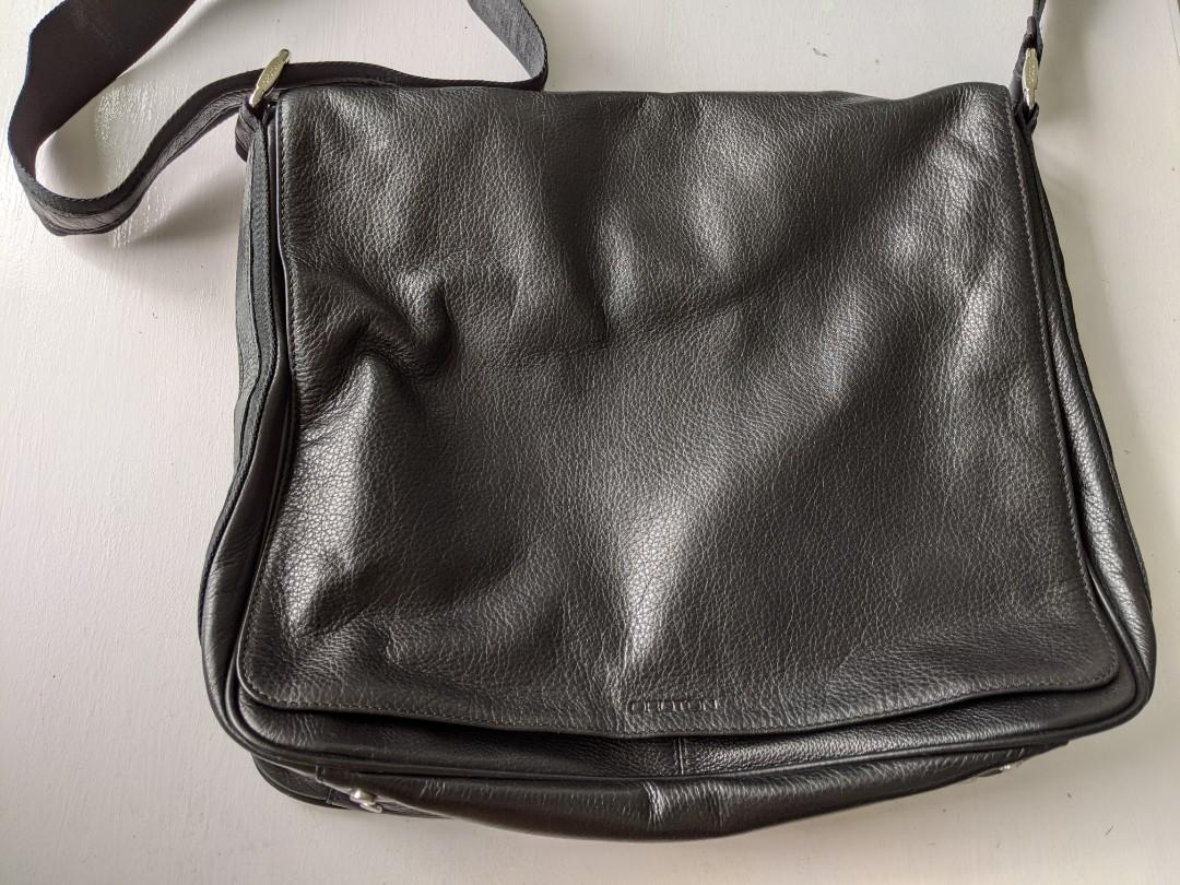 Authentic Oroton sling bag satchel shoulder laptop bag plus cardholder Men s Fashion Bags Sling Bags on Carousell