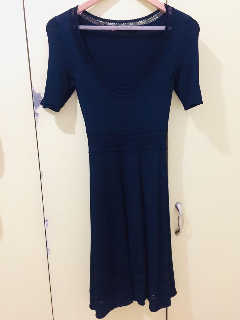 BCBG dress (Category: Dresses) located in Marikina City. Submitted by decluttering0906 (Listing ID 1108836674, Image 1). Description: Small to medium size Stretchable cloth.