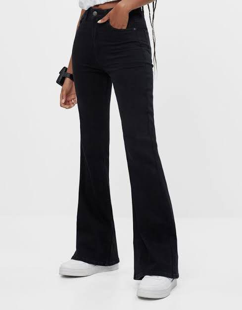 bershka flare jeans / original / 1x pakai, Fesyen Wanita, Pakaian Wanita,  Bawahan di Carousell