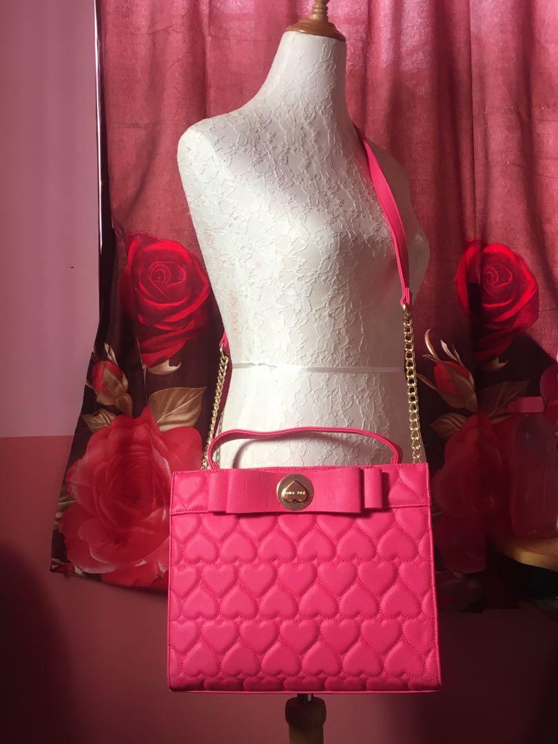 Betsey johnson discount pink heart purse