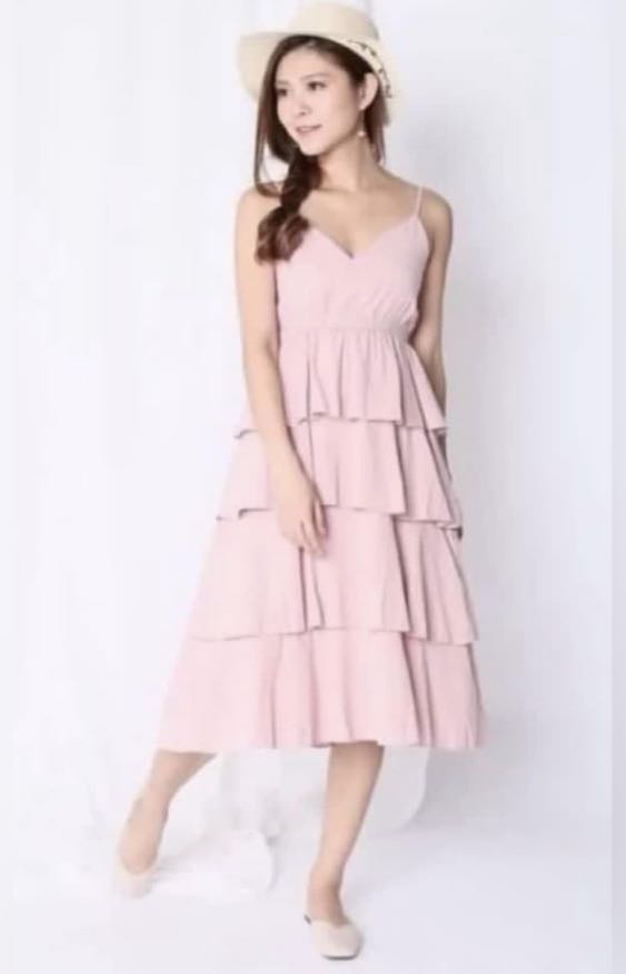 Bn Pink Cupcake Chiffon Dress Women S Fashion Dresses Sets Dresses On Carousell