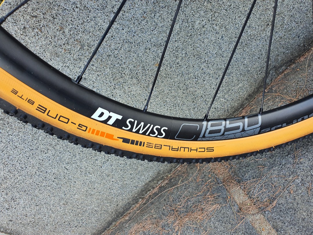 Canyon Grail CF SL double decker Hover bar gravel carbon bike, Sports