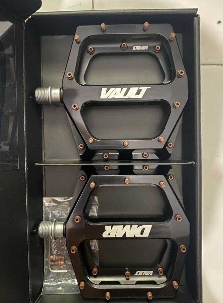 dmr vault v12
