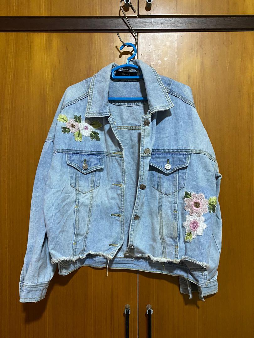 Forever 21 Denim Jacket with Floral Embroidery Women s Fashion Coats Jackets and Outerwear on Carousell