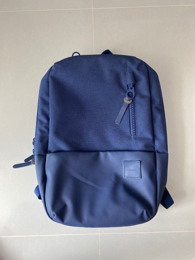 Incase backpack compass laptop, Men's Fashion, Bags, Backpacks on Carousell