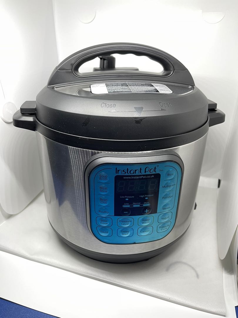 Instant Pot Duo Gourmet 9-in-1, 5.7L Multi Pressure Cooker(Dented)