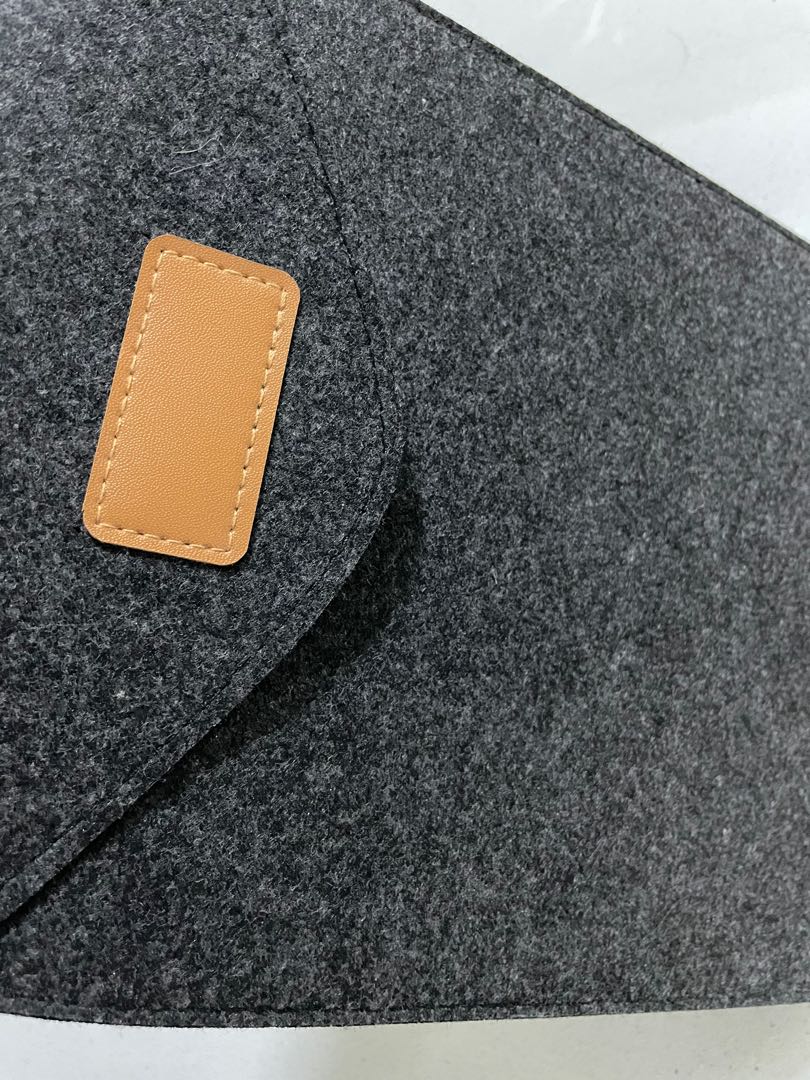 iPad Case (Category: Cases & Sleeves) located in Singapore. Submitted by bella_sunnyday (Listing ID 1108785814, Image 2). Description: High quality with elegant design. .