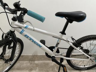 (Category: ) located in . Submitted by bhavik1 (Listing ID 1108709018, Image 1). Description: .