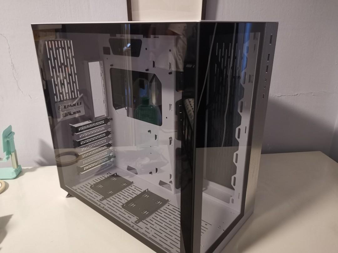 Lian li O11 dynamic white, Computers & Tech, Parts & Accessories ...
