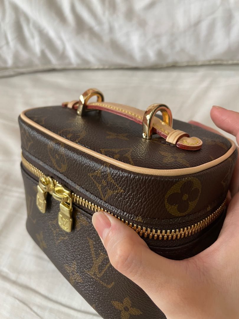 Louis Vuitton LV Nice Nano D-ring, Women's Fashion, Jewelry & Organisers,  Accessory holder, box & organisers on Carousell