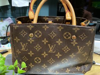 (Category: ) located in . Submitted by loveforlv (Listing ID 1108896821, Image 1). Description: .