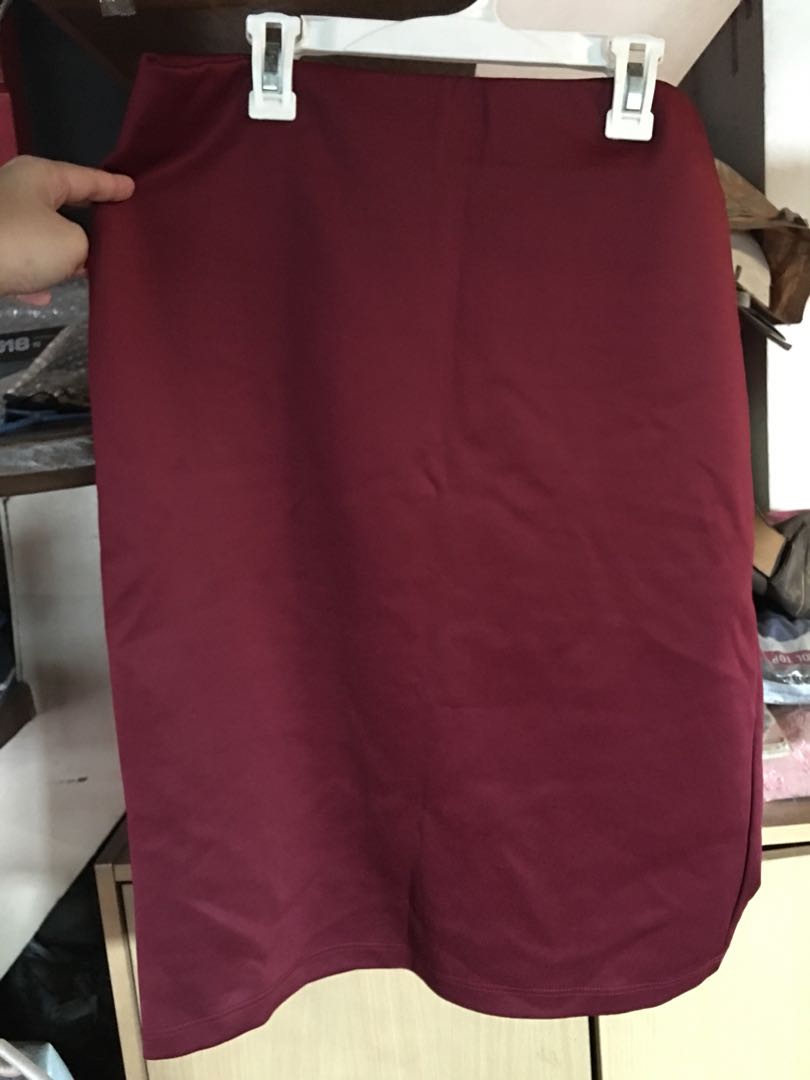 Maroon skirt, Women's Fashion, Bottoms, Skirts on Carousell