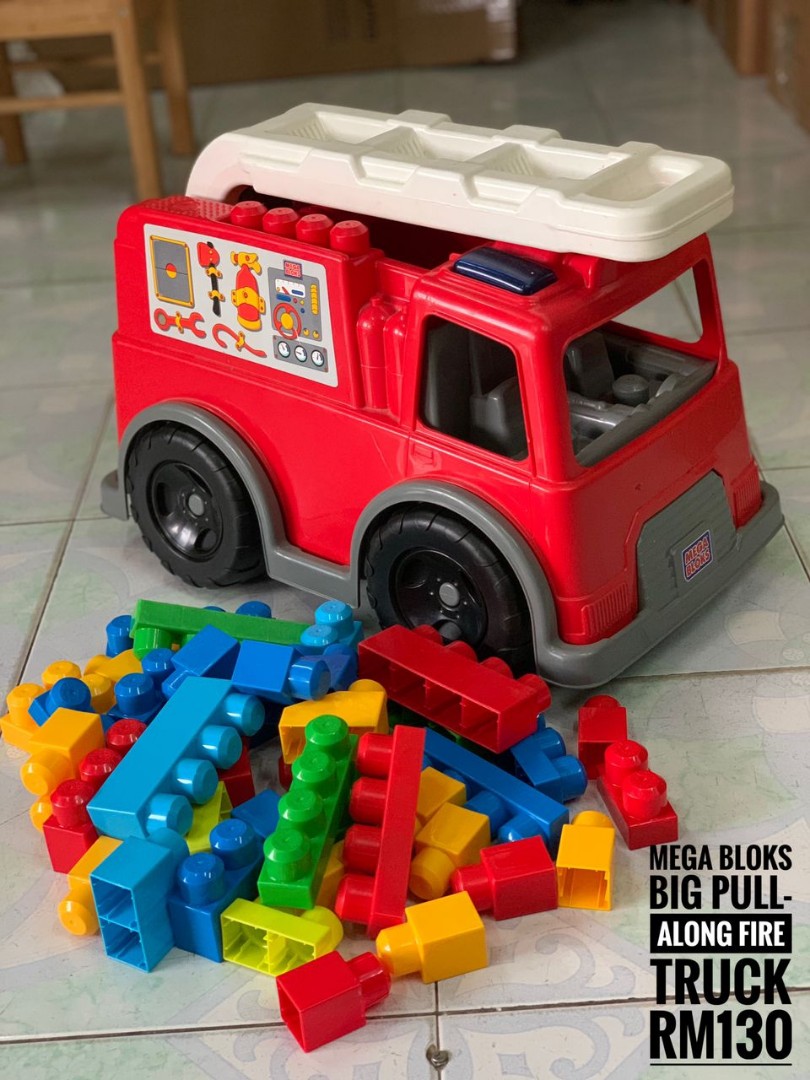 Megablocks Big Pull Along Fire Truck