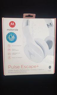 motorola pulse escape plus headphone bluetooth