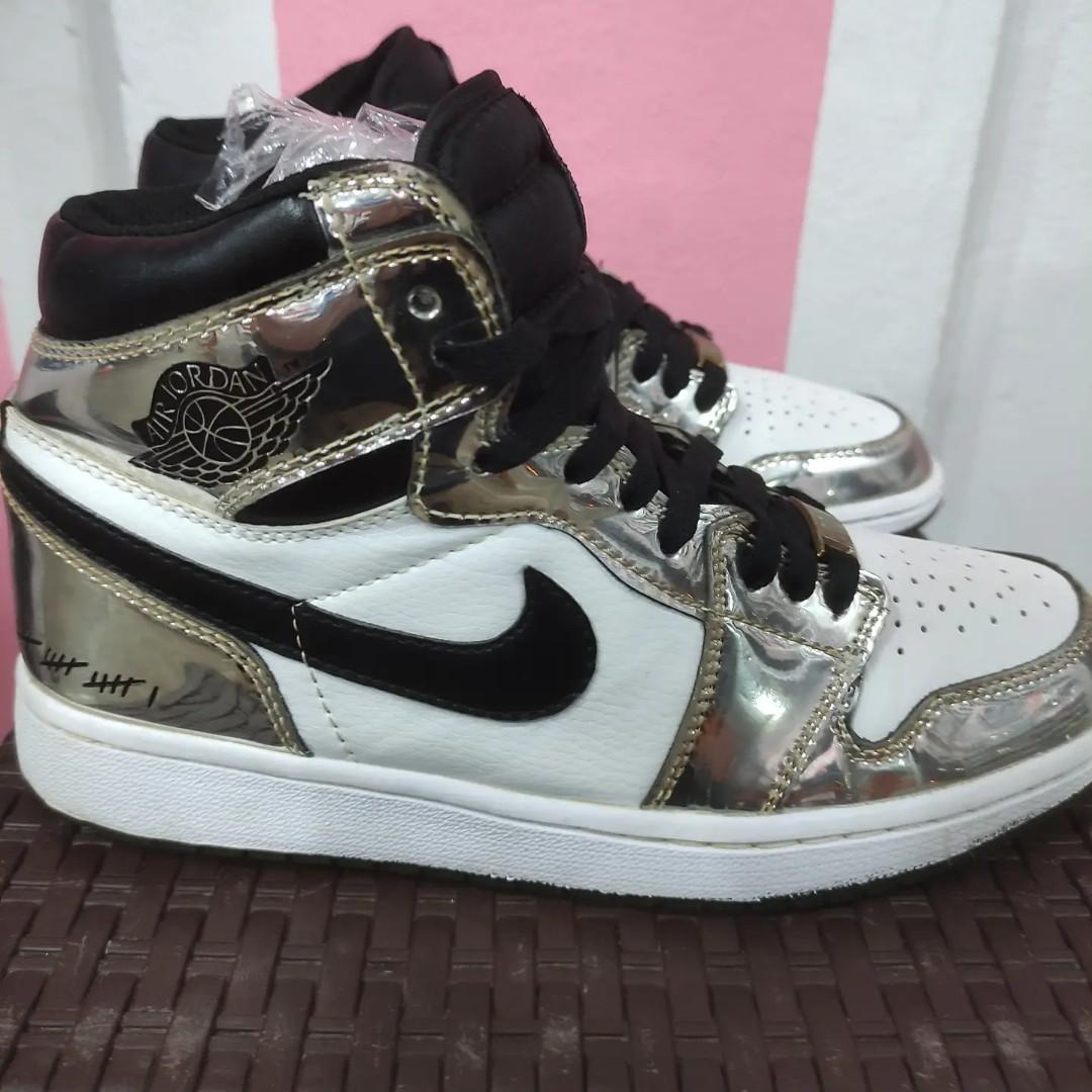 nike air jordan 1 retro high think 16