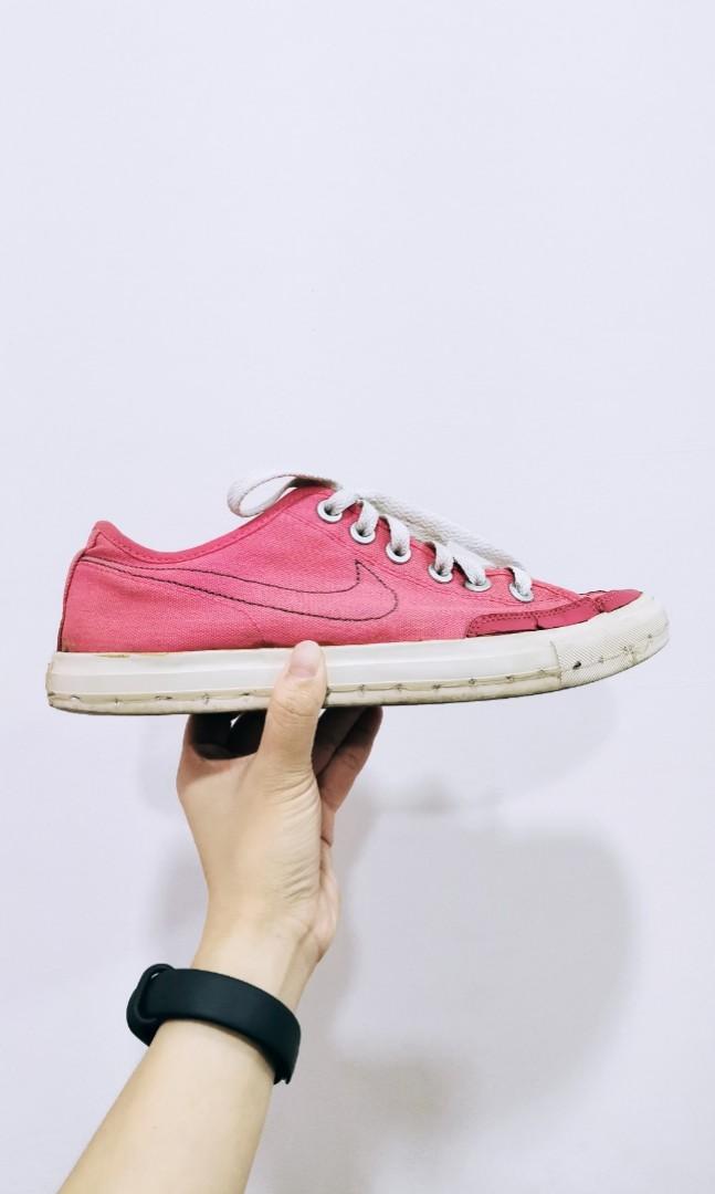 Nike on sale classic canvas