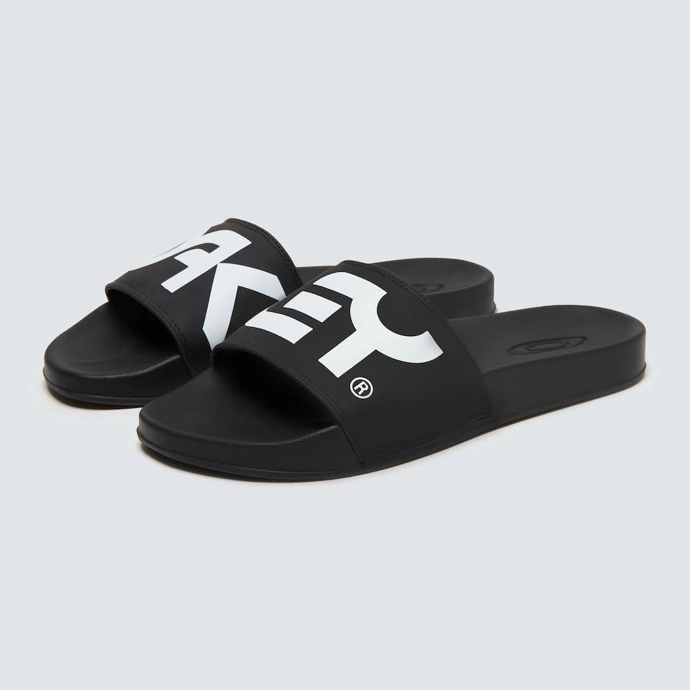 White oakley flip flops store