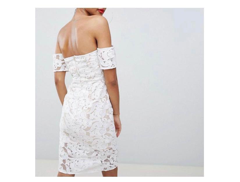 Pretty little sales thing lace dress