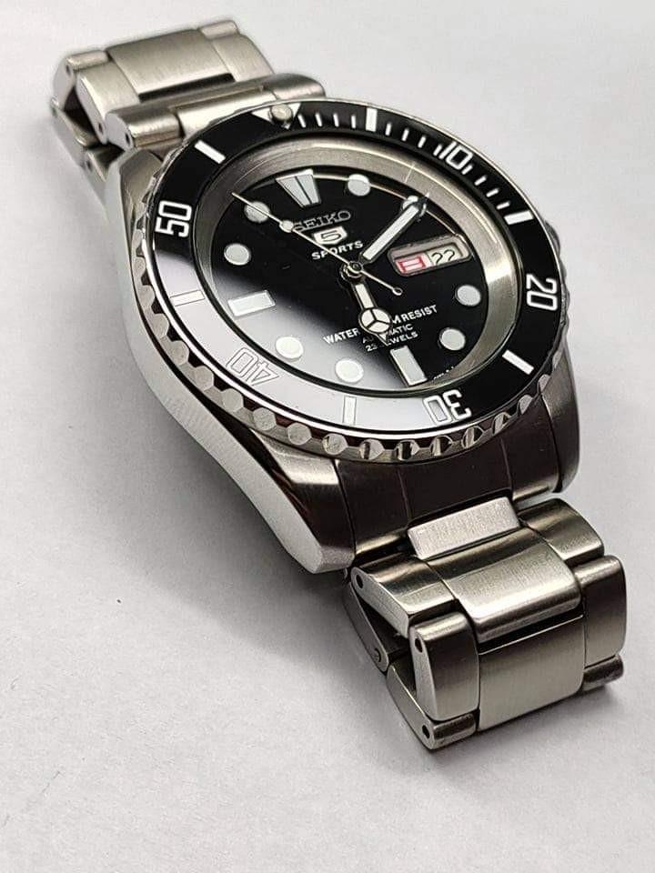 Seiko Sea Urchin SNFZ17 Black Submariner Mod, Men's Fashion, Watches &  Accessories, Watches on Carousell
