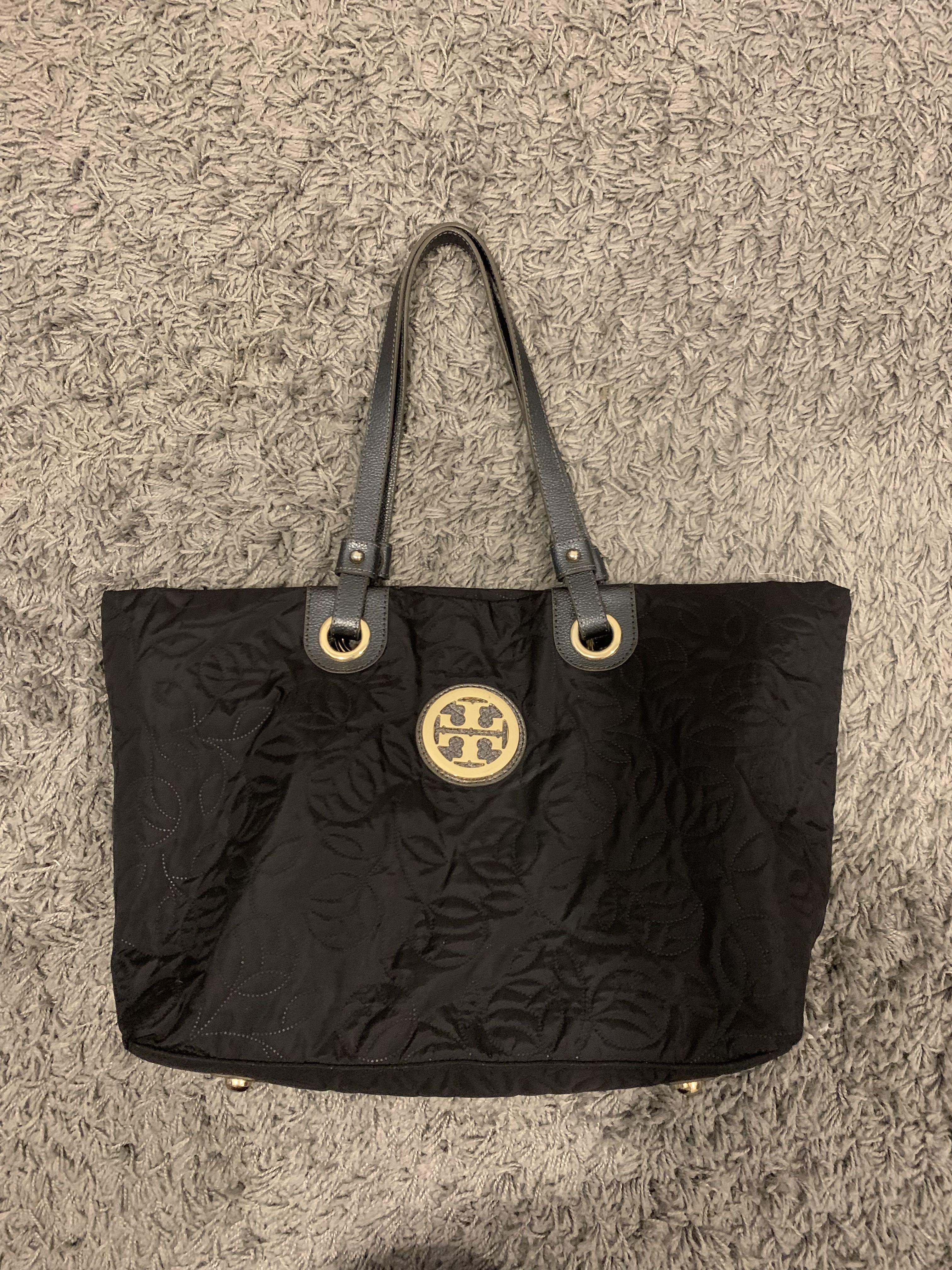  Tory Burch Black Tote Bag Vintage, Women's Fashion, Bags & Wallets, Tote  Bags on Carousell