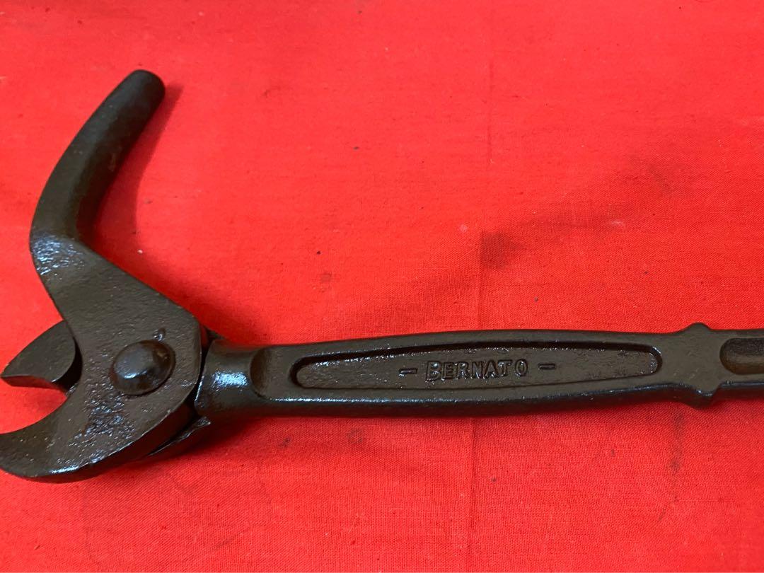 Cast iron nail shop puller