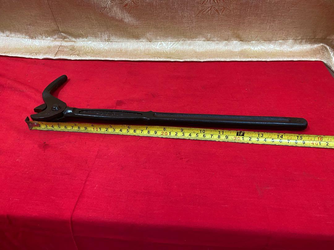 Vintage Bernato Cast Iron Nail Puller. Hobbies Toys