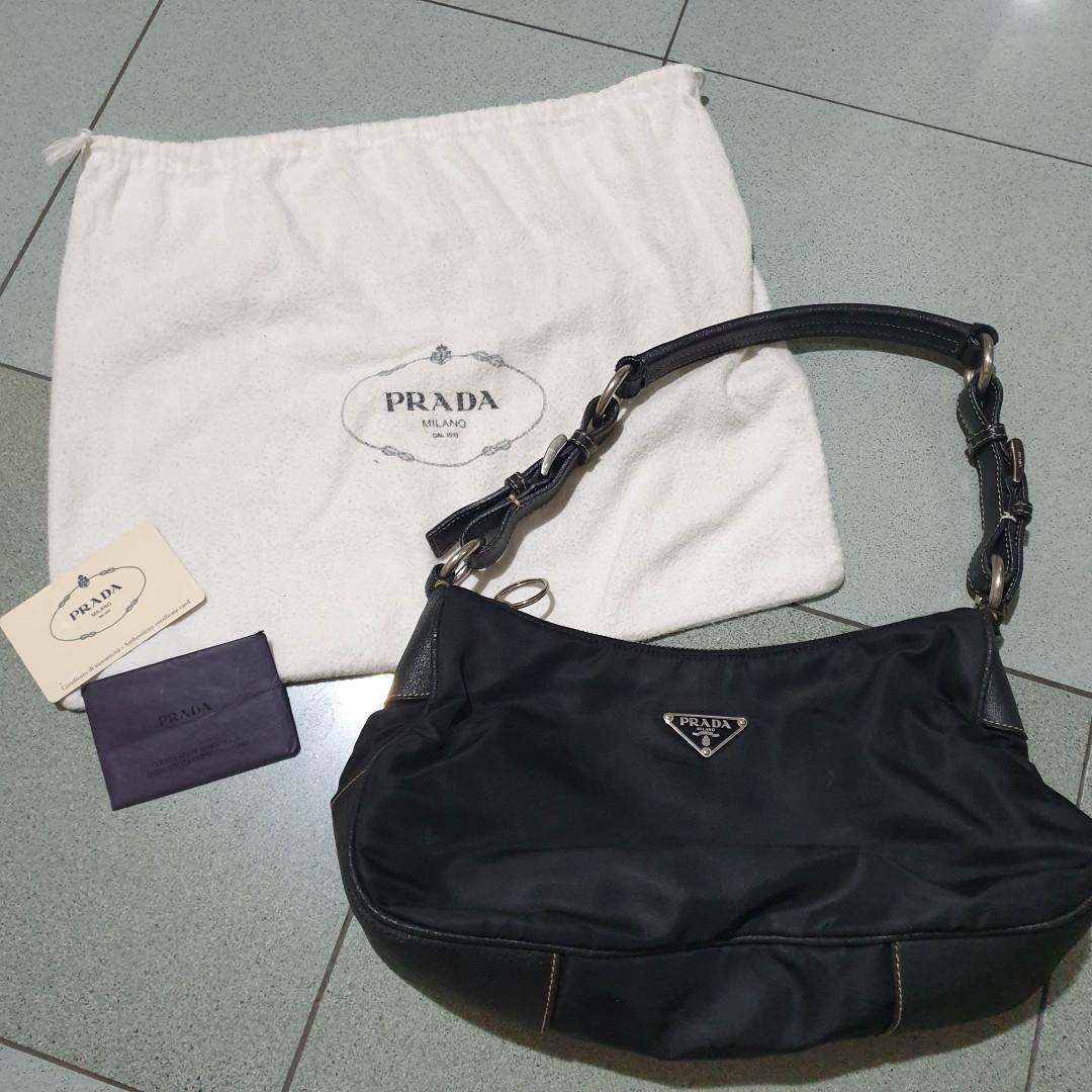 Prada Beg ORIGINAL, Women's Fashion, Bags & Wallets, Purses & Pouches on  Carousell