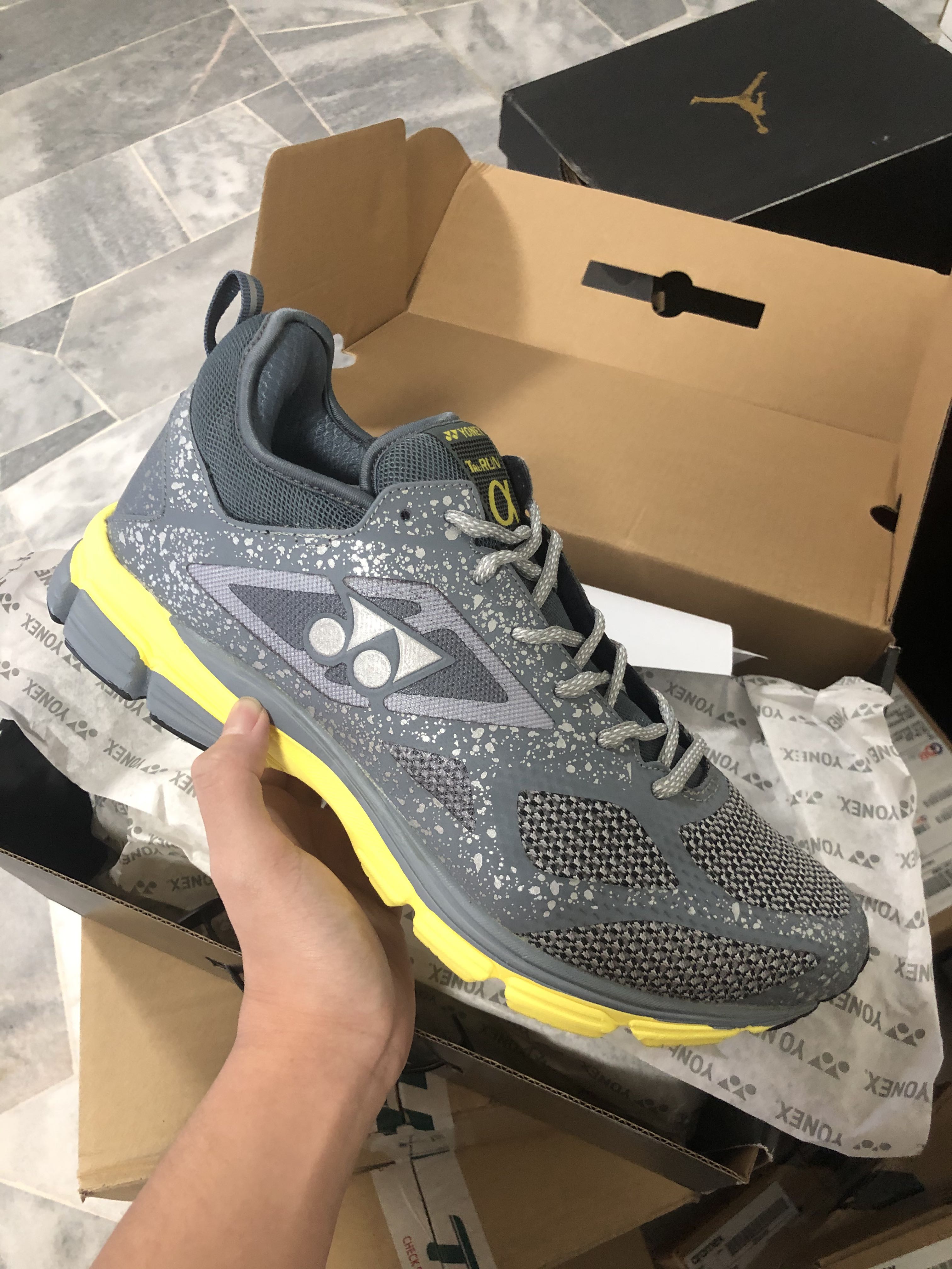 Yonex tru run alpha Clearance