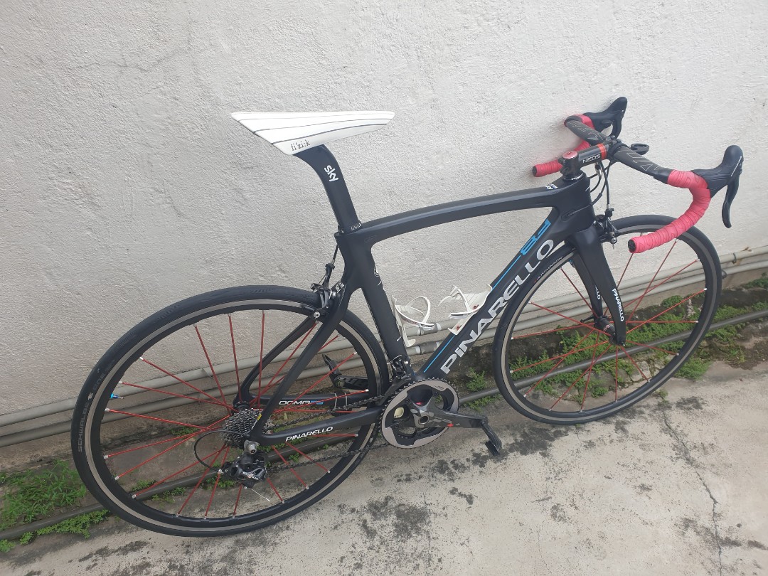 2016 Pinarello Dogma F8 Team Sky Edition Sports Equipment