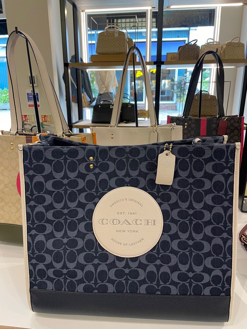 ??英國代購?? COACH 大Tote bag HK$2780, 名牌, 手袋及銀包- Carousell