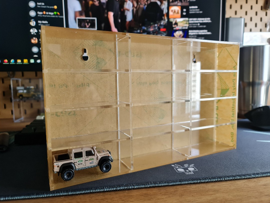ACRYLIC DIECAST CAR RACK(1/64) HOTWHEELS & TOMICA DISPLAY RACK, Hobbies
