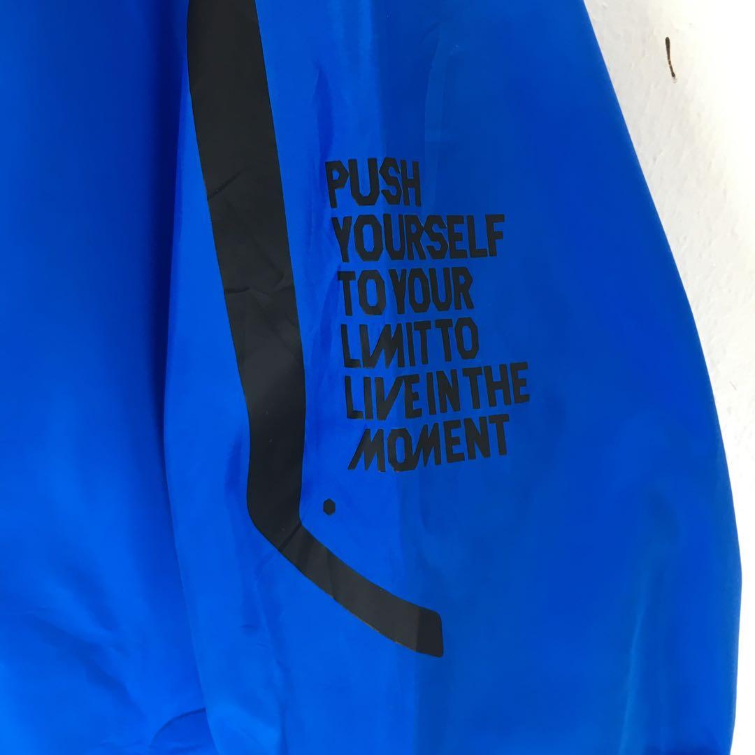 asics windbreaker womens