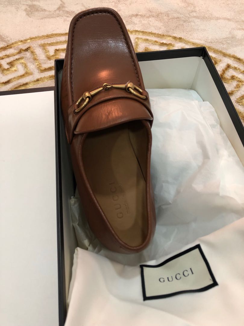 Kasut Gucci Leather, Men's Fashion, Footwear, Dress shoes on Carousell